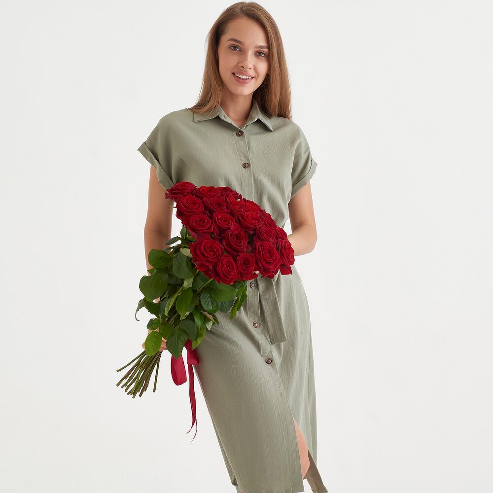 Роскошный букет из 21 красной розы – воплощение искренних чувств Феодосия Крым