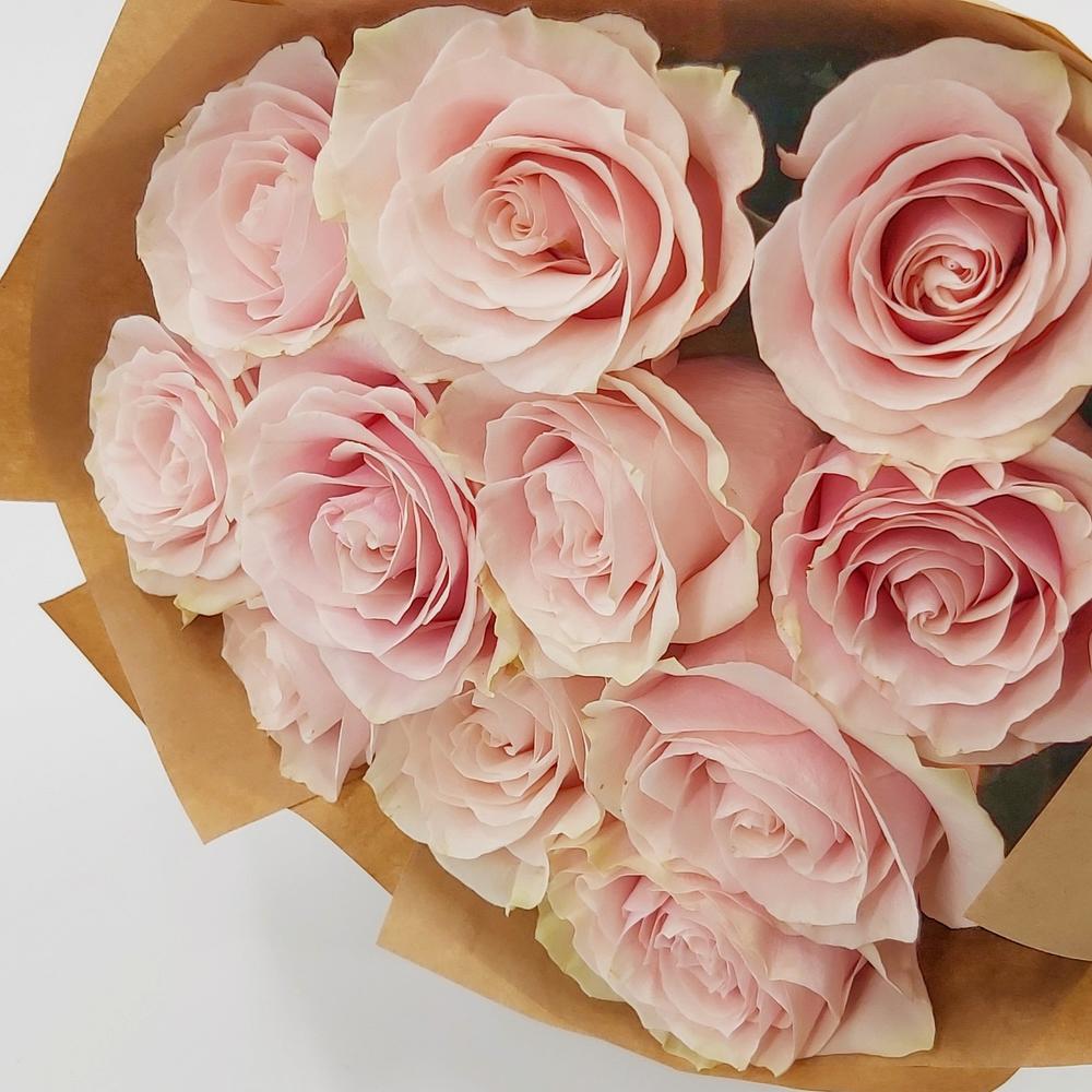 Букет из 11 розовых роз – нежность в каждом лепестке Феодосия Крым