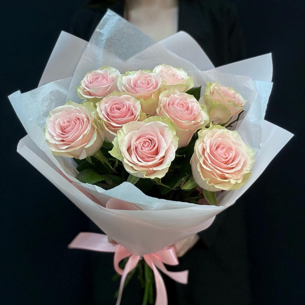 Букет из 9 розовых роз – нежность в каждом лепестке Феодосия Крым