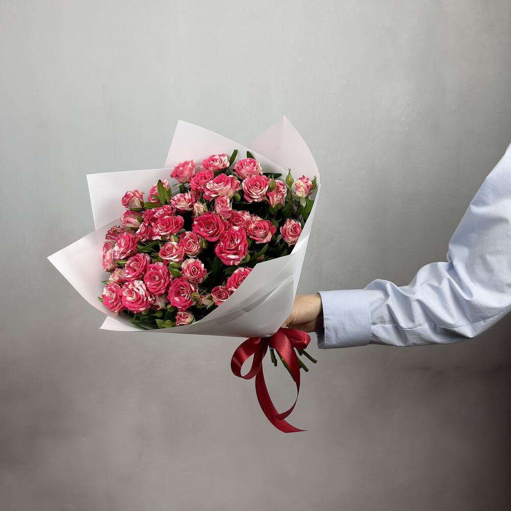 Букет «Фейерверк» – 9 пышных кустовых роз в огненной палитре Феодосия Крым