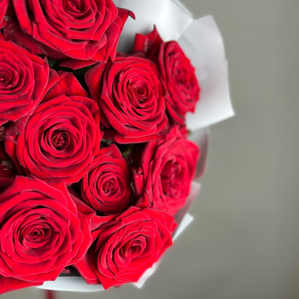 Букет «Красный бархат» – роскошь эквадорских роз Феодосия Крым
