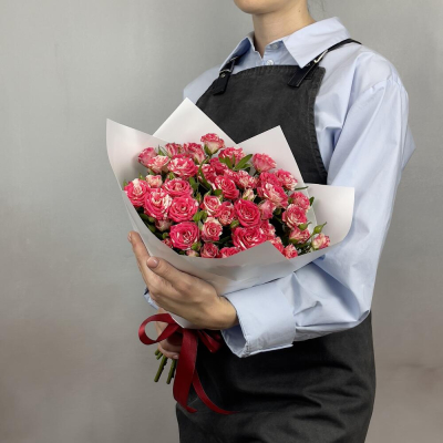 Букет «Фейерверк» – 9 пышных кустовых роз в огненной палитре Феодосия Крым