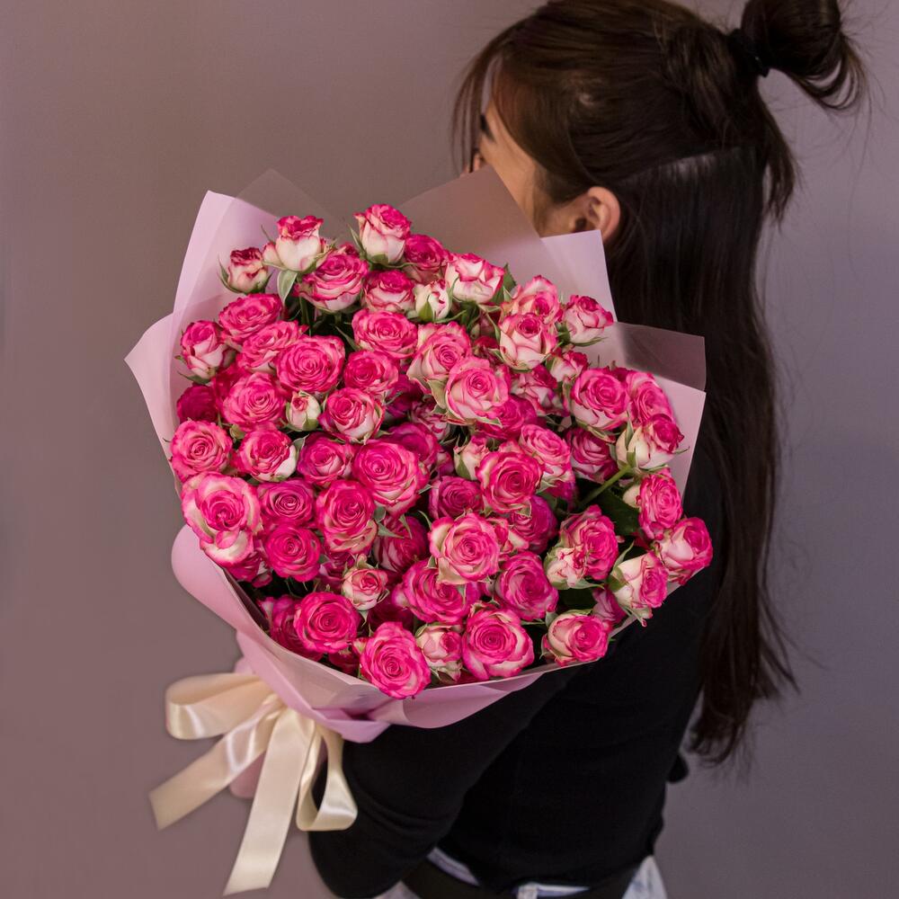 Букет «Розовый бум» – пышные кустовые розы в нежно-розовых тонах Феодосия Крым