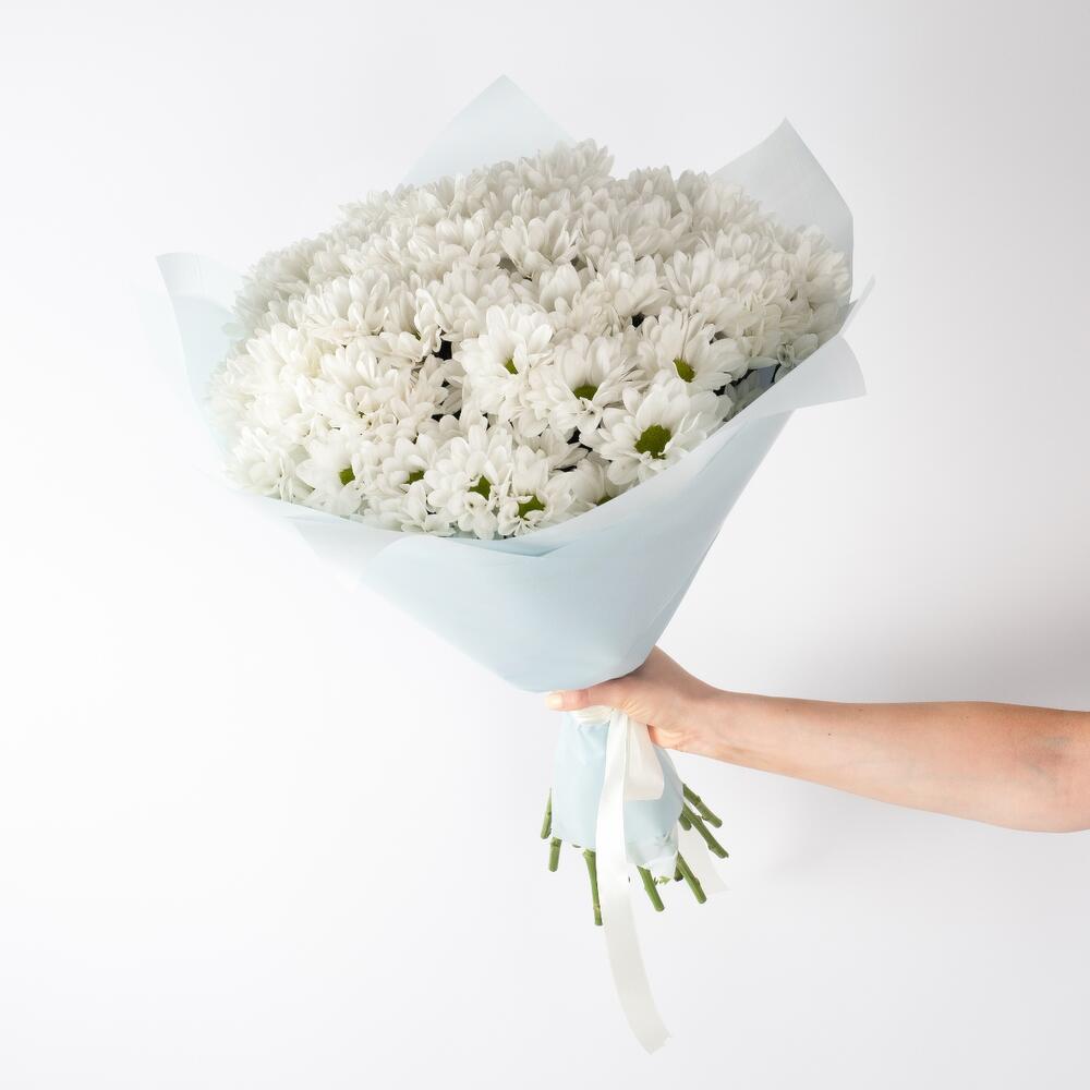 Букет «Ромашковое чудо» – летнее настроение в белых хризантемах Феодосия Крым