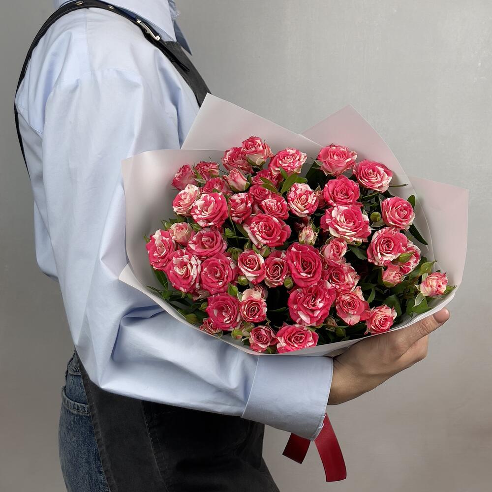 Букет «Фейерверк» – 9 пышных кустовых роз в огненной палитре Феодосия Крым