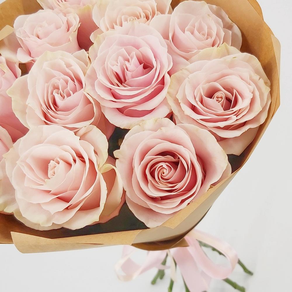 Букет из 11 розовых роз – нежность в каждом лепестке Феодосия Крым