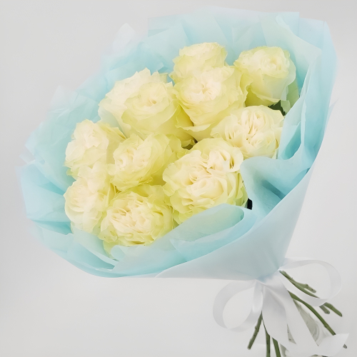 Букет «Кружевное облачко» – 11 белоснежных роз в нежной упаковке Феодосия Крым