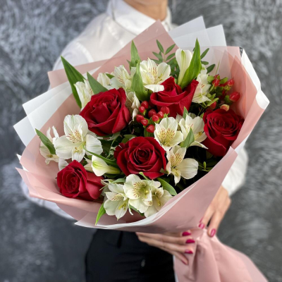 Букет «Нуар» – контраст страсти и нежности Феодосия Крым